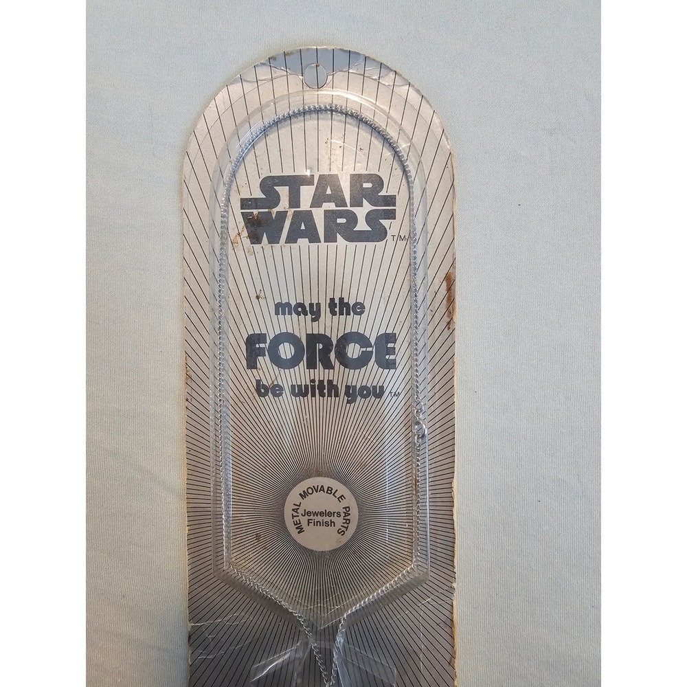 Star Wars Stormtrooper Necklace White Movable Metal Pendant 1977 Vintage - Picture 2 of 5